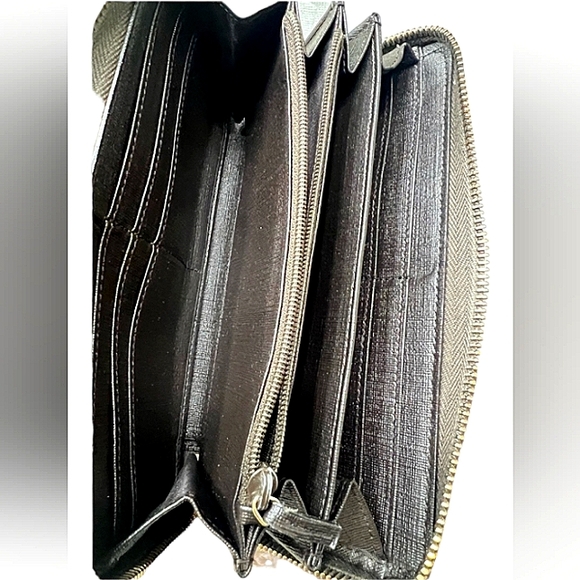 GUCCI AUTHENTIC COATED LEATHER MONOGRAM CANVAS WALLET  EUC - Picture 6 of 12